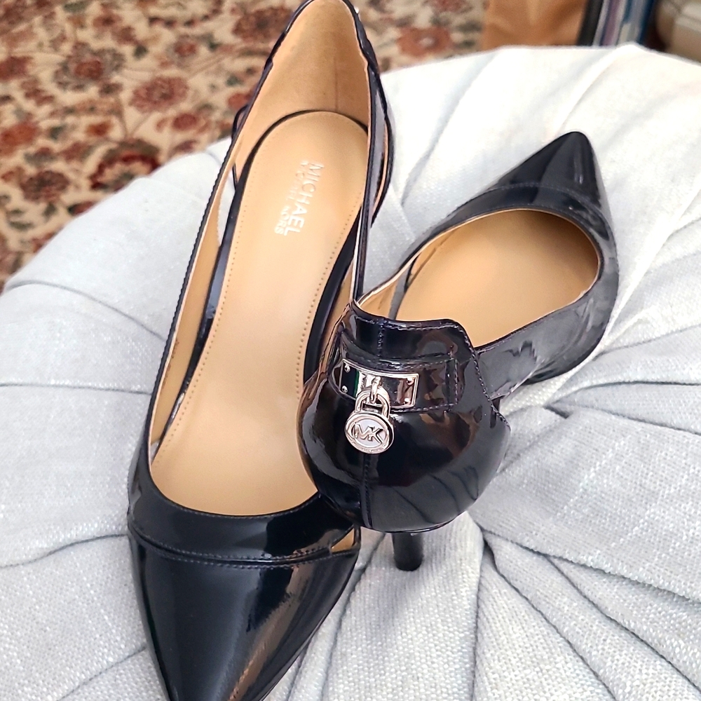 Women shoes